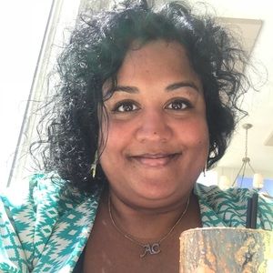 Meet your Posher, Alicia